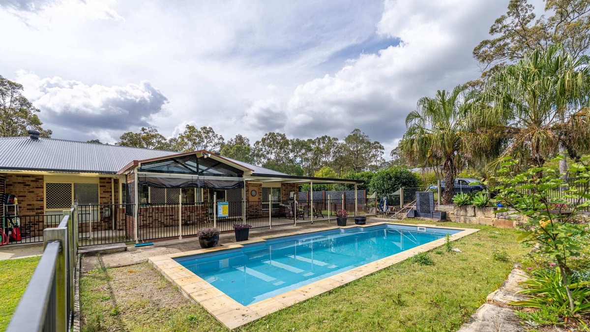 Greenbank House | Enchanting 5BR Greenbank Staycation