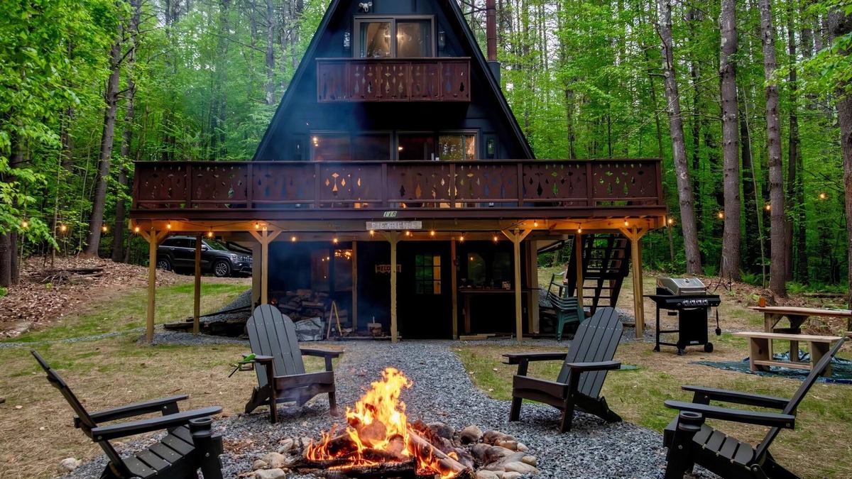 East Jamaica House | Enchanting A-Frame in Jamaica, VT