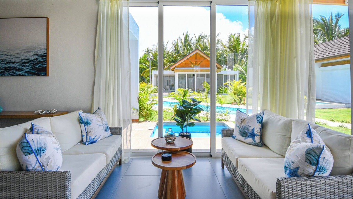El Limon Villa | Enchanting Beachfront Villa w Kayaks, Jacuzzi & Tropical Living in Las Terrenas