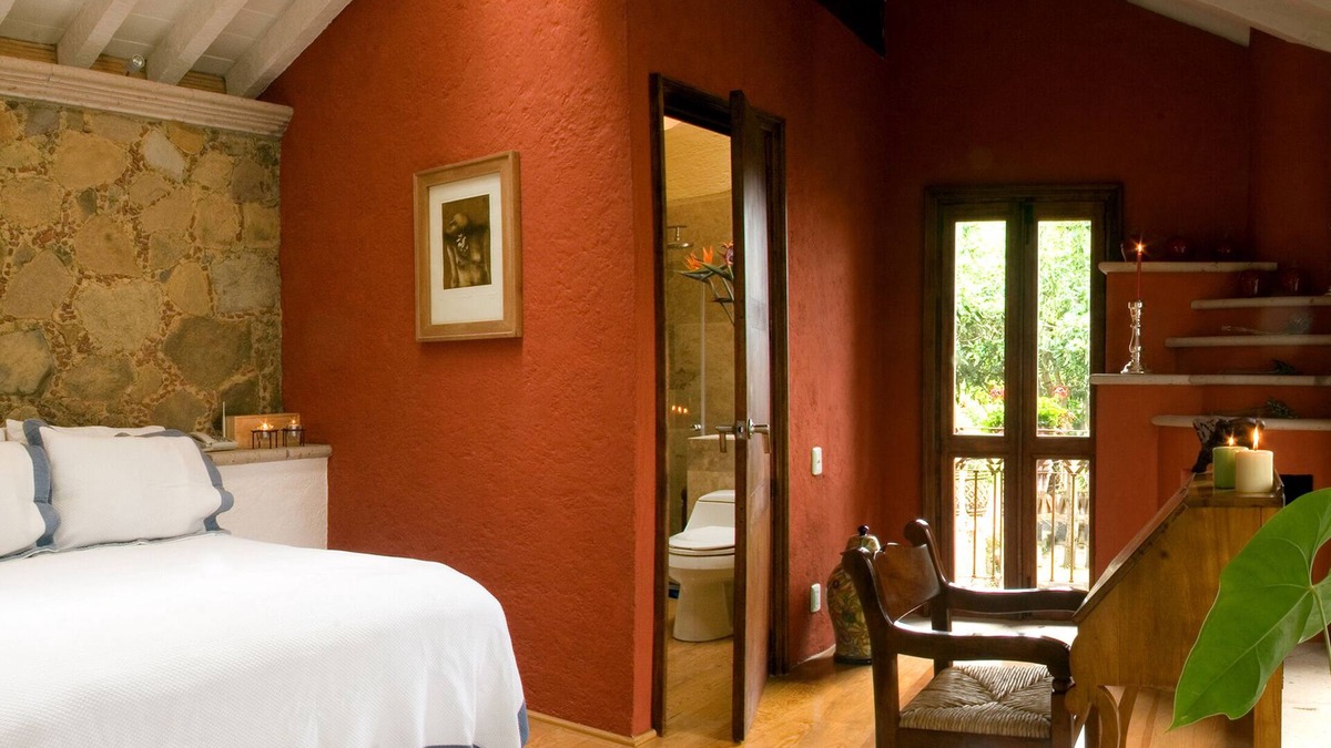 Ichupio Villa | Enchanting Oasis secluded sanctuary with panoramic views 2 story guest suite