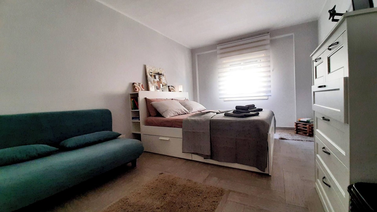 Messina Apartment | Enchanting Penthouse: Free WiFi, Double Terrace