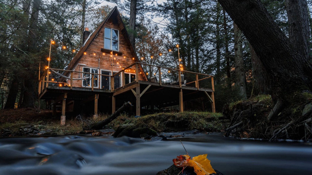 Yulan Cabin | Enchanting River - Waterfront A Frame Cabin