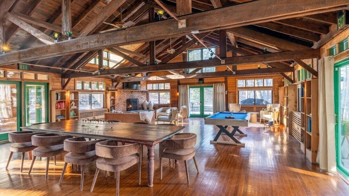 Layton Cabin | Enchanting Scenic Lodge | Lake Views & Hot Tub