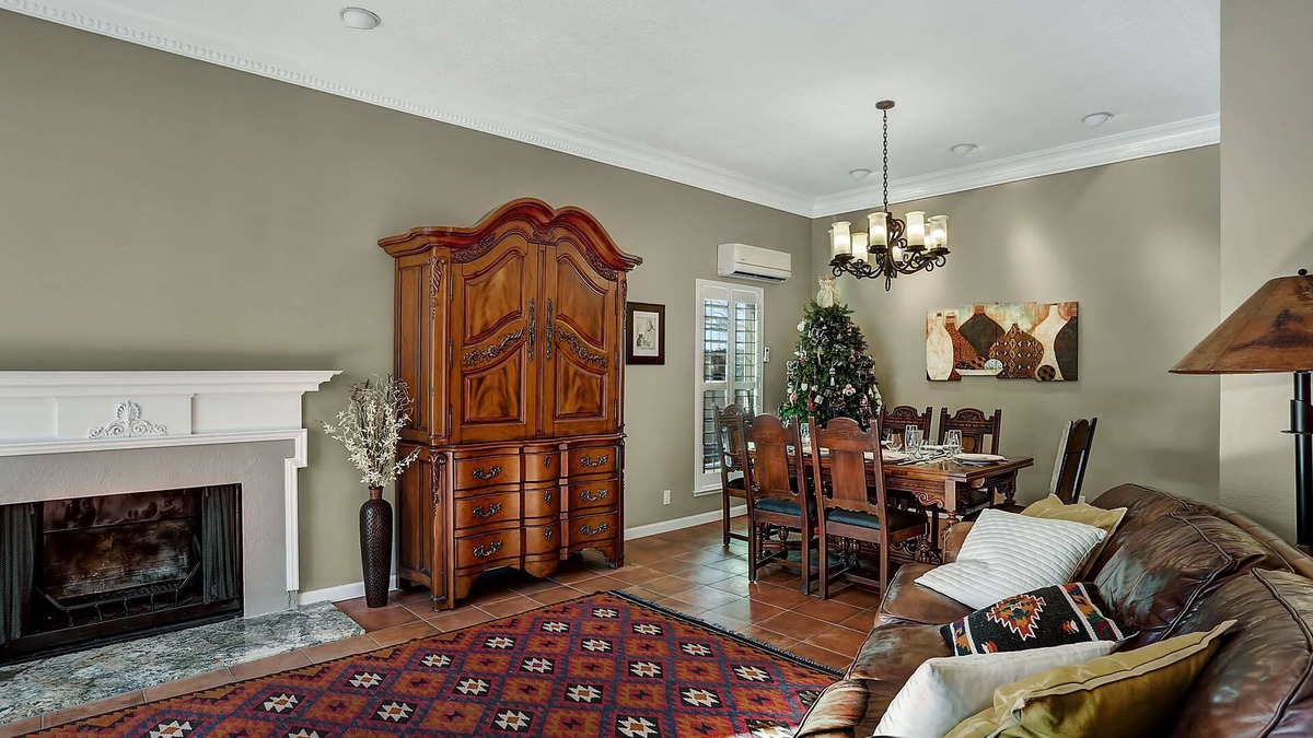 Bear Canyon House | Enchanting Southwest Serenity - SO Convenient to Golf, Grocery, and Restaurants!