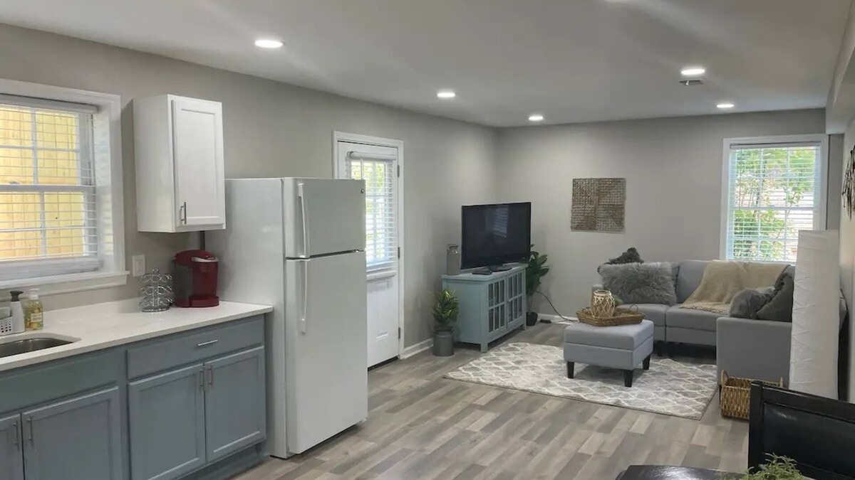East Point House | Enclave by StayLuxe - 5 min from Airport