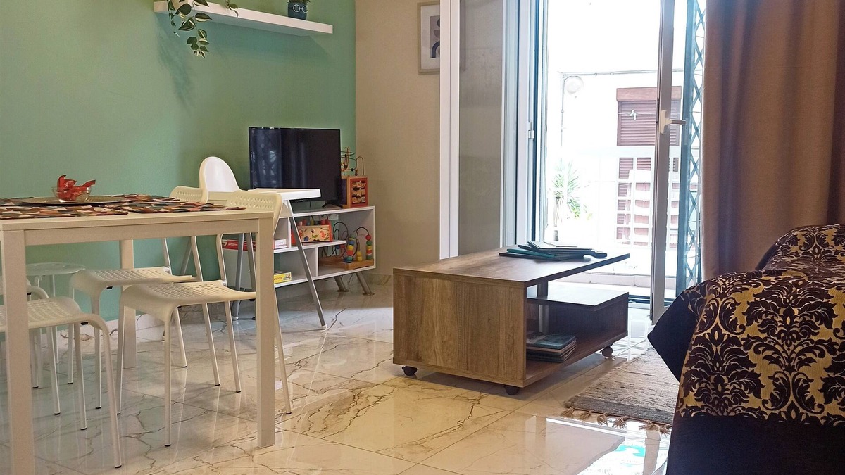 Evosmos Apartment | Enclosed Secure Parking- Cozy Apartment of 2 Double Bedrooms For Families of 4-5