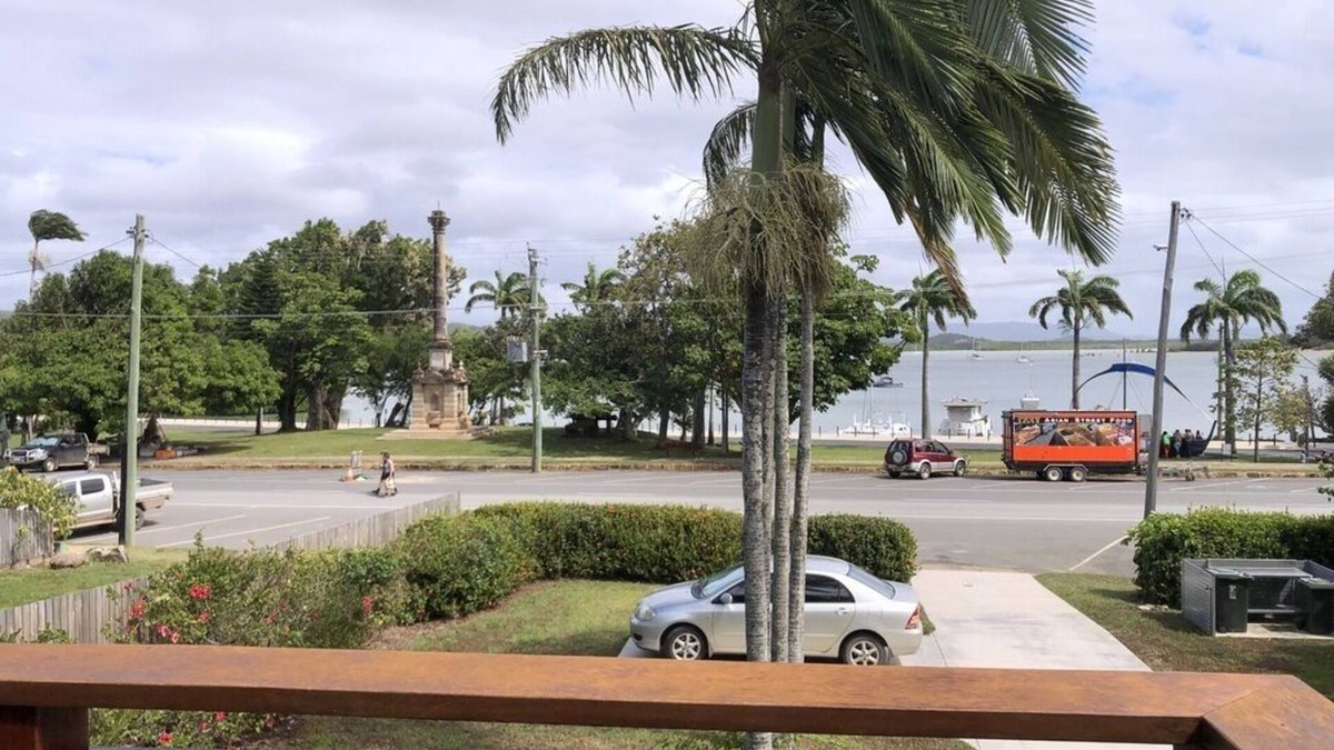 Cooktown House | Endeavour Reach