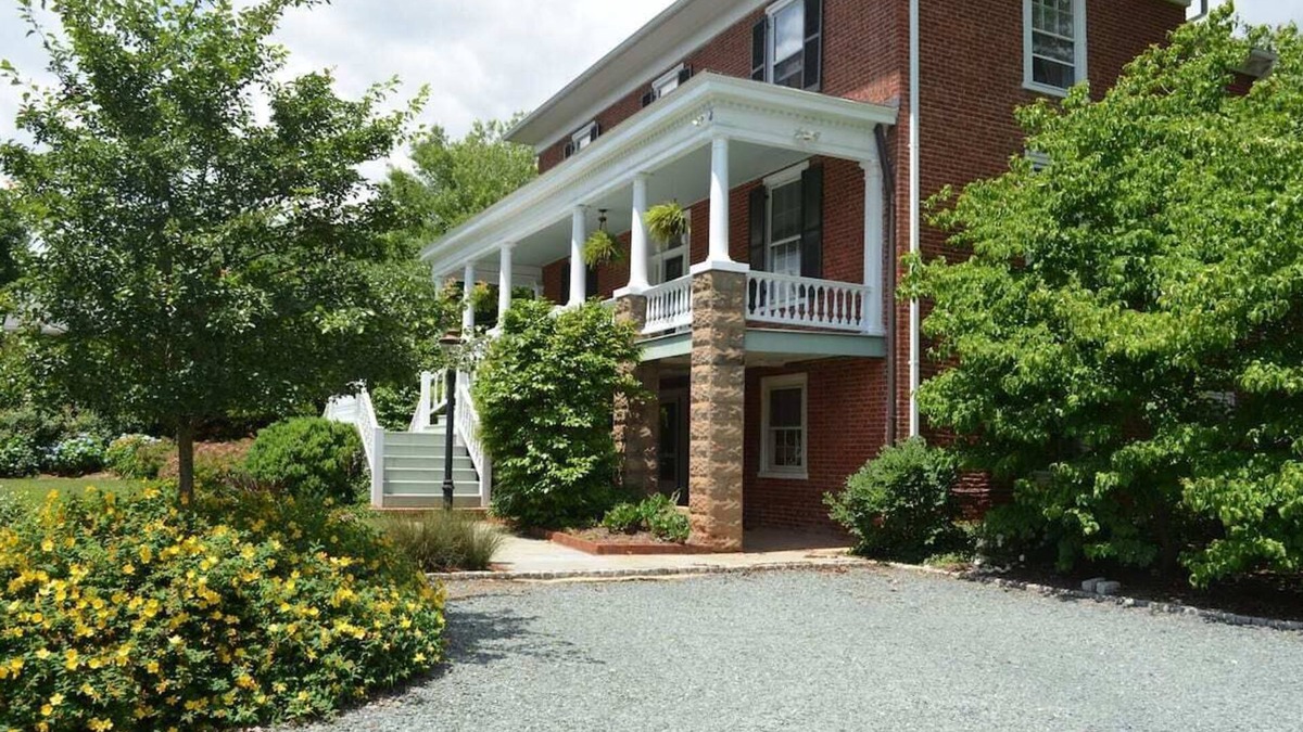 Charlottesville Apartment | Enderly - c1859 - English Basement Apartment