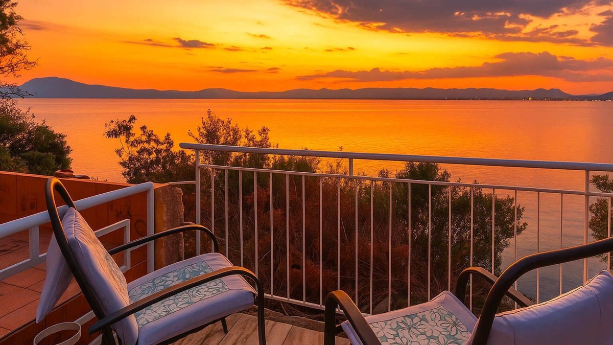 Mikri Mantineia House | Endless Blue Seafront Retreat - Mikra Mantineia