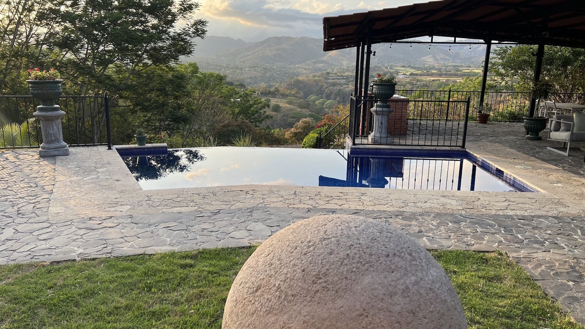 Atenas Villa | Endless charm in the heart of the Central Valley