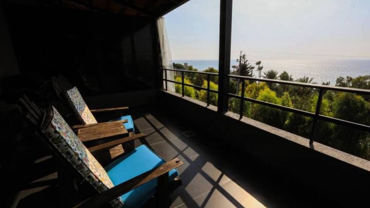 Mastita Apartment | Endless Horizon - Studio with Sea View Terrace & Jacuzzi in Byblos