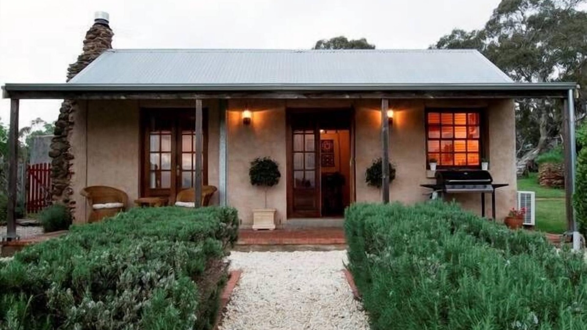 Barossa Goldfields House | Enerby Farm Cottage - located at Cockatoo Valley