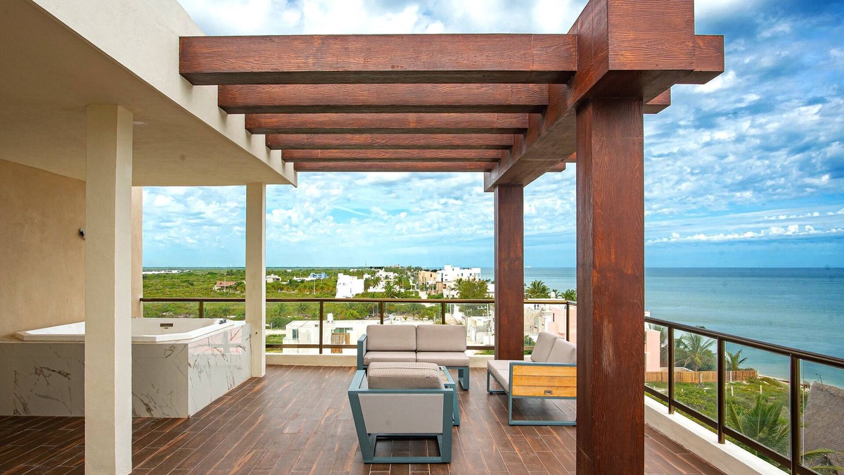 San Benito Apartment | Energy efficient beachfront PH,