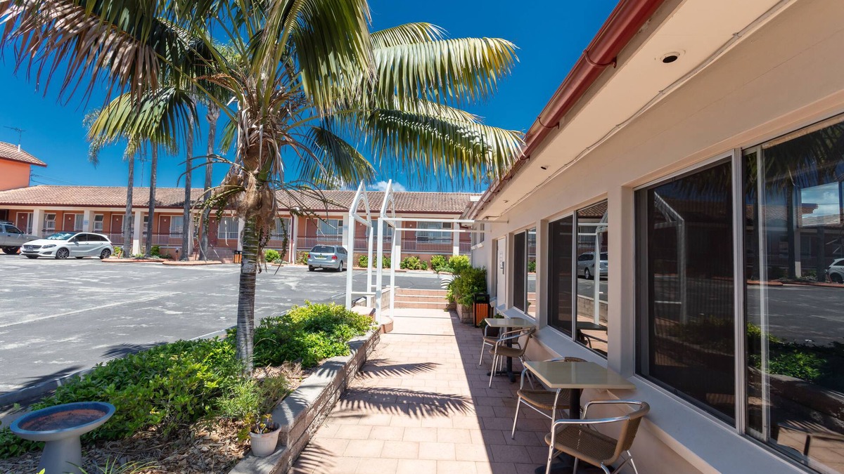 Engadine Hotel | Engadine Motor Inn