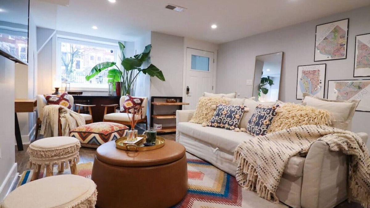Park View Apartment | English Basement in Renovated 110 y/o Row Home!