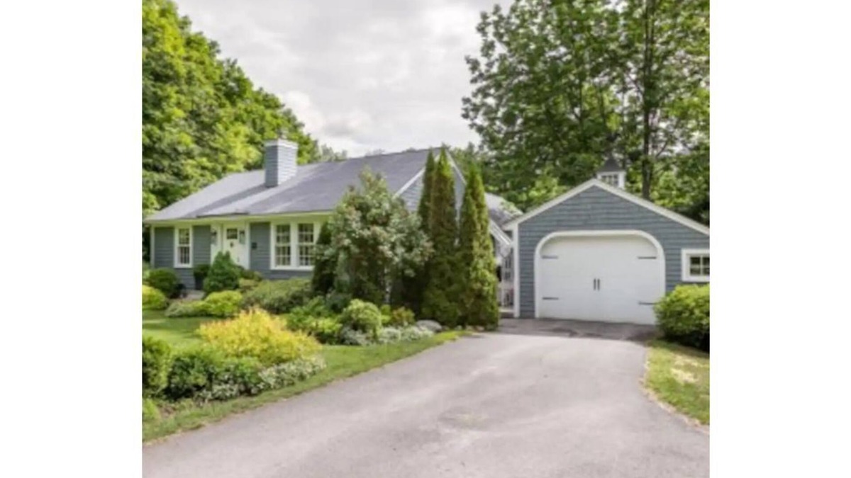 Elkins House | English Country Cottage in New Hampshire