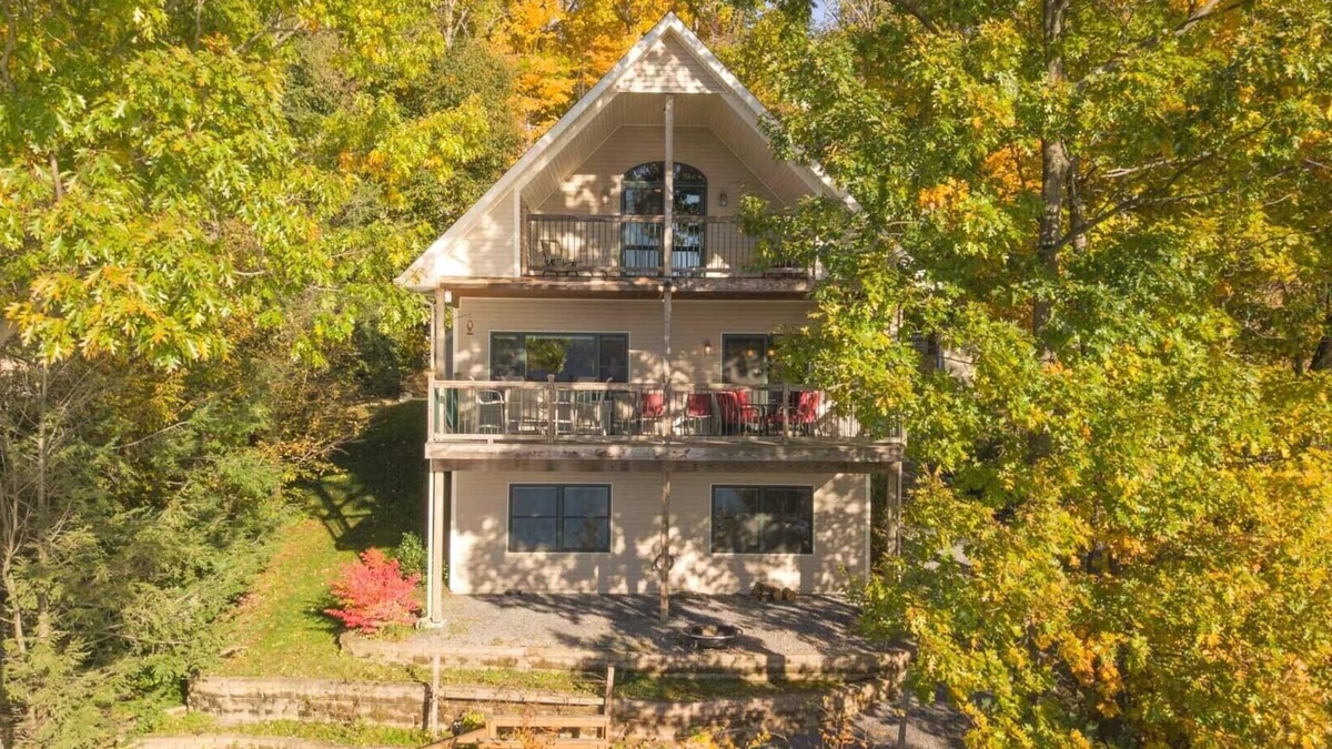 Burdett House | English Lakehouse: Spectacular views on the Seneca Lake Wine Trail