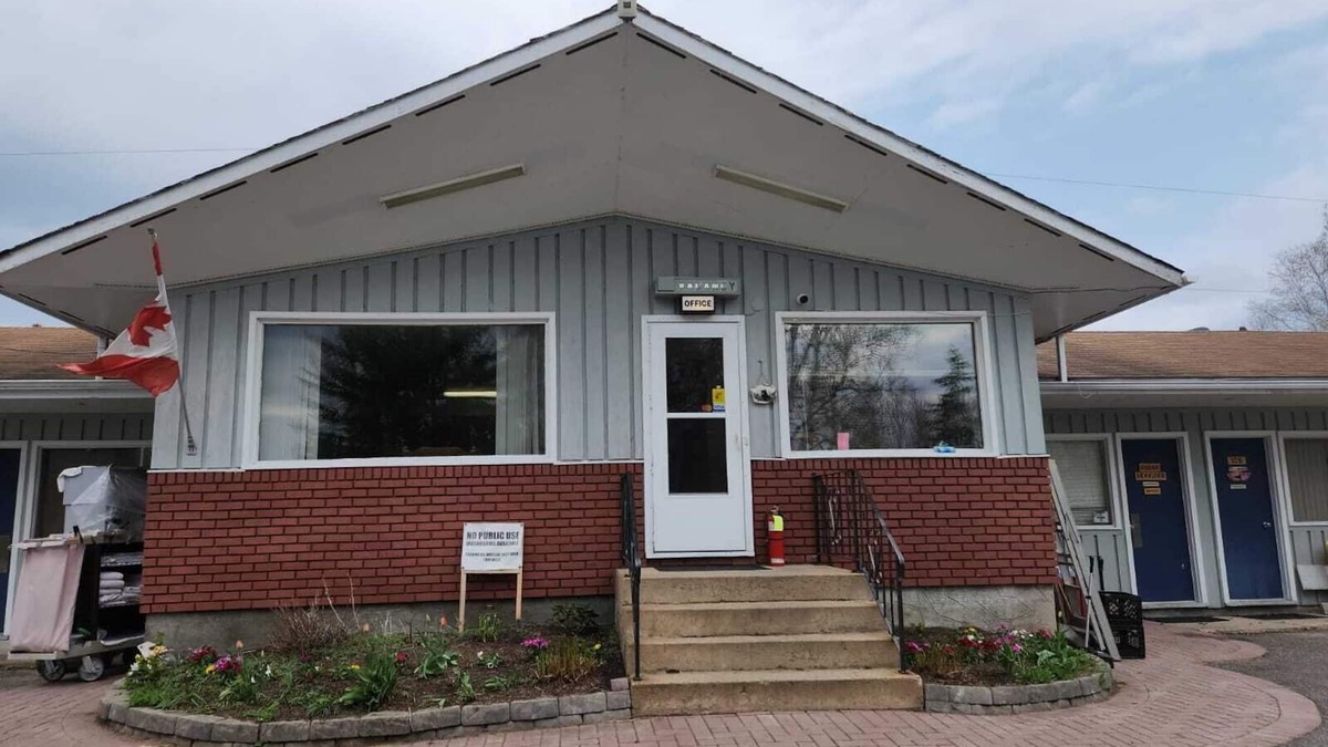 Ignace Cabin | English River Inn by the Lake