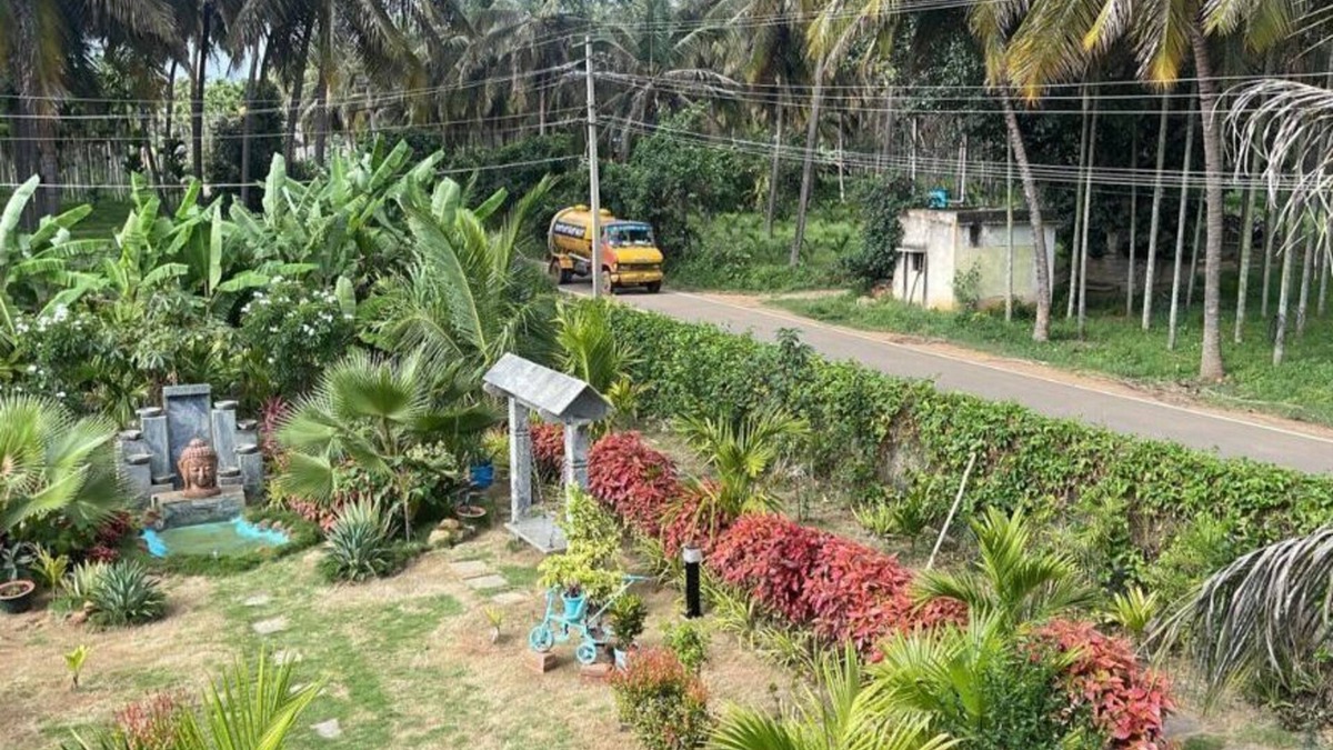 Tumkur House | Enjoy 1 Acer Property Just For You