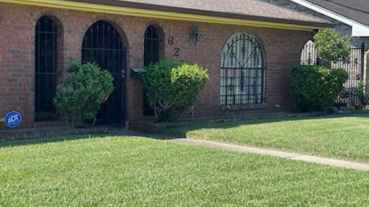 Old Aurora House | Enjoy a Delicious Summer While Staying in this Lovely Home in Enchanting NOLA!