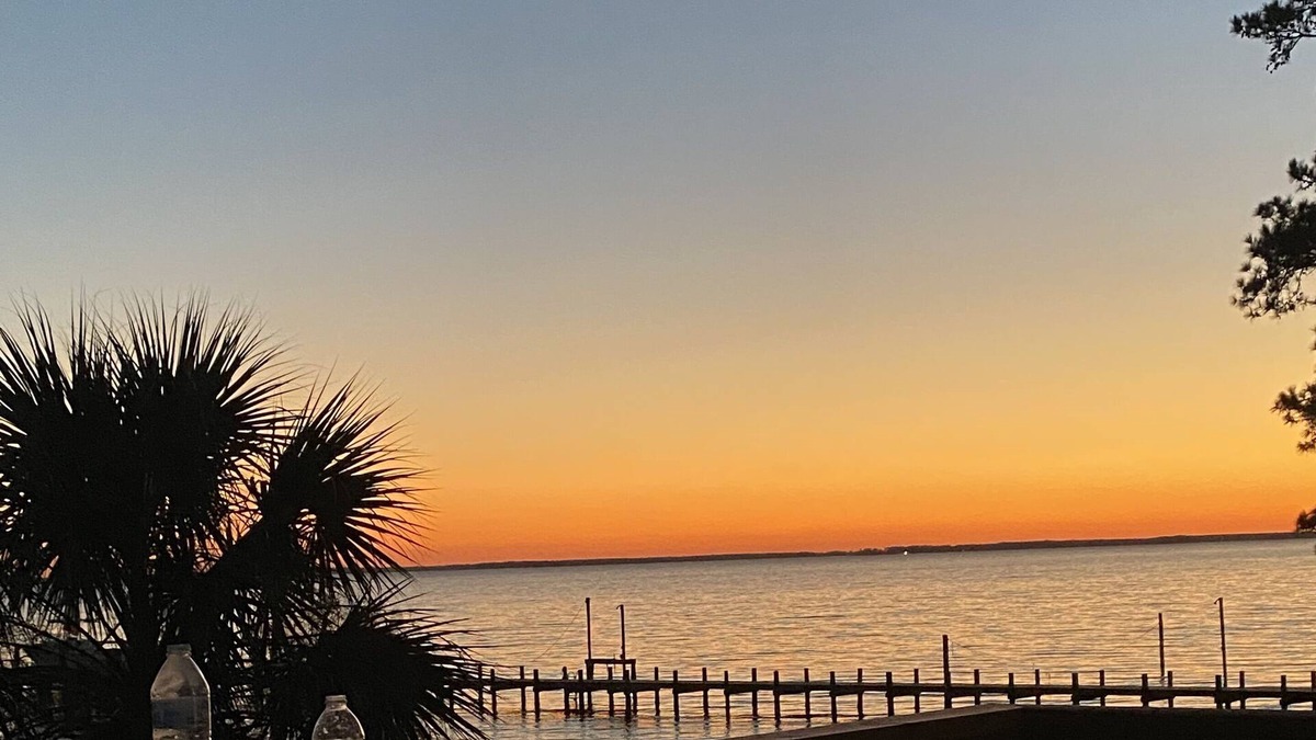 Hobucken House | Enjoy a family retreat in Coastal North Carolina