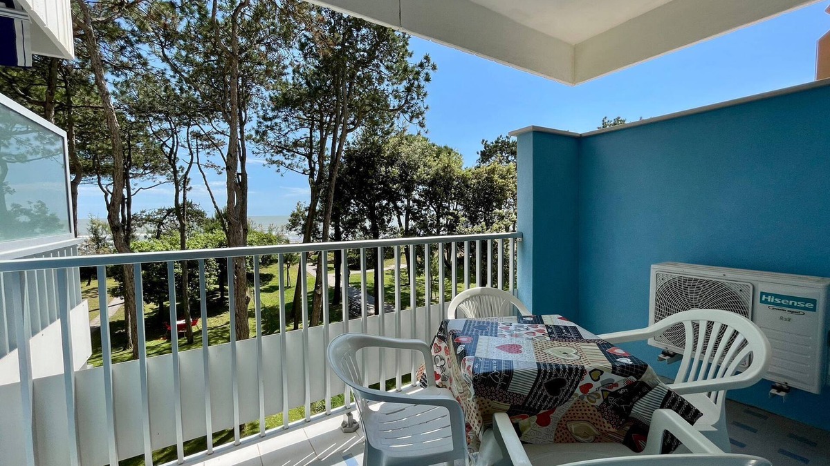 Porto Santa Margherita Apartment | Enjoy a sea view terrace near the beach