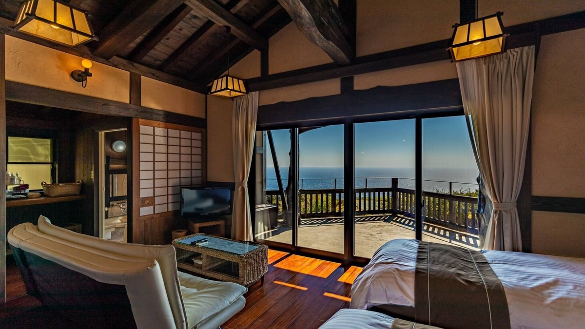 Ihama RV Rental | Enjoy a luxurious time while looking out at the se/Kamo District Shizuoka