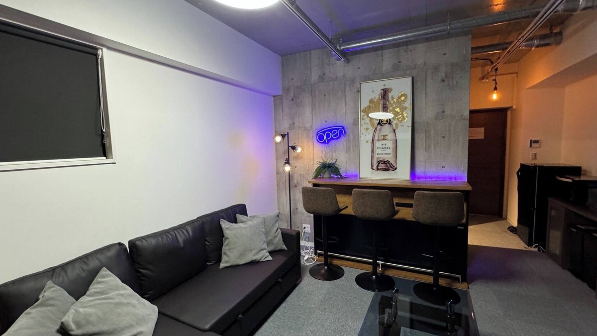 Susakiuramachi Apartment | Enjoy a memorable time with friends at this modern/Fukuoka Fukuoka
