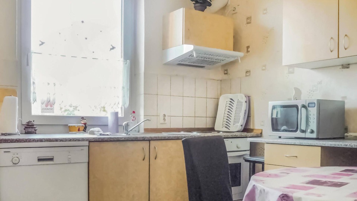 Loccum House | Enjoy a relaxing break close to nature in this vacation home.