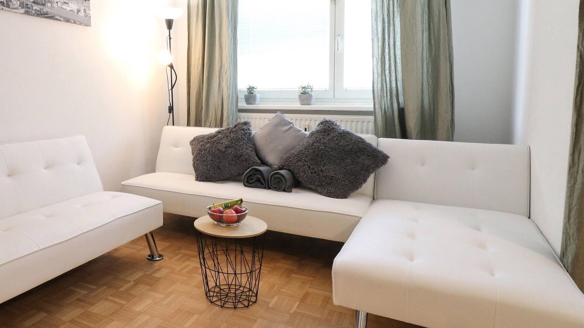 Floridsdorf Apartment | Enjoy a relaxing vacation in this separate vacation apartment.