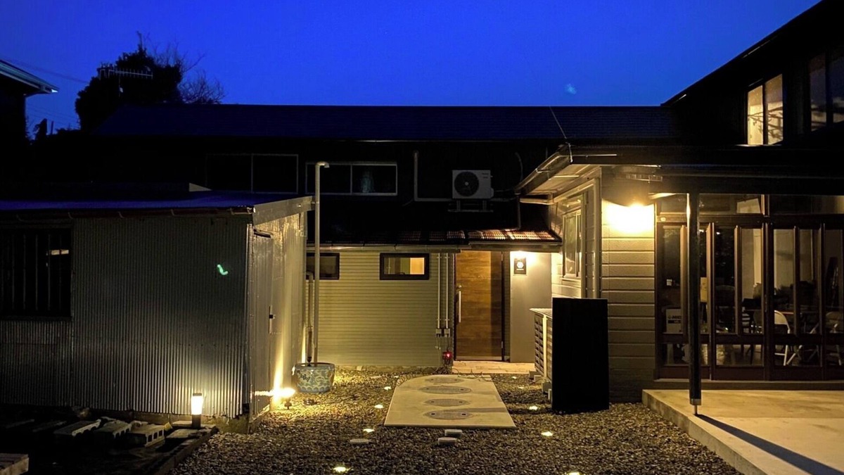 Oshima House | Enjoy a rich island trip at Sakaeya a small inn t/Oshima-cho Tokyo