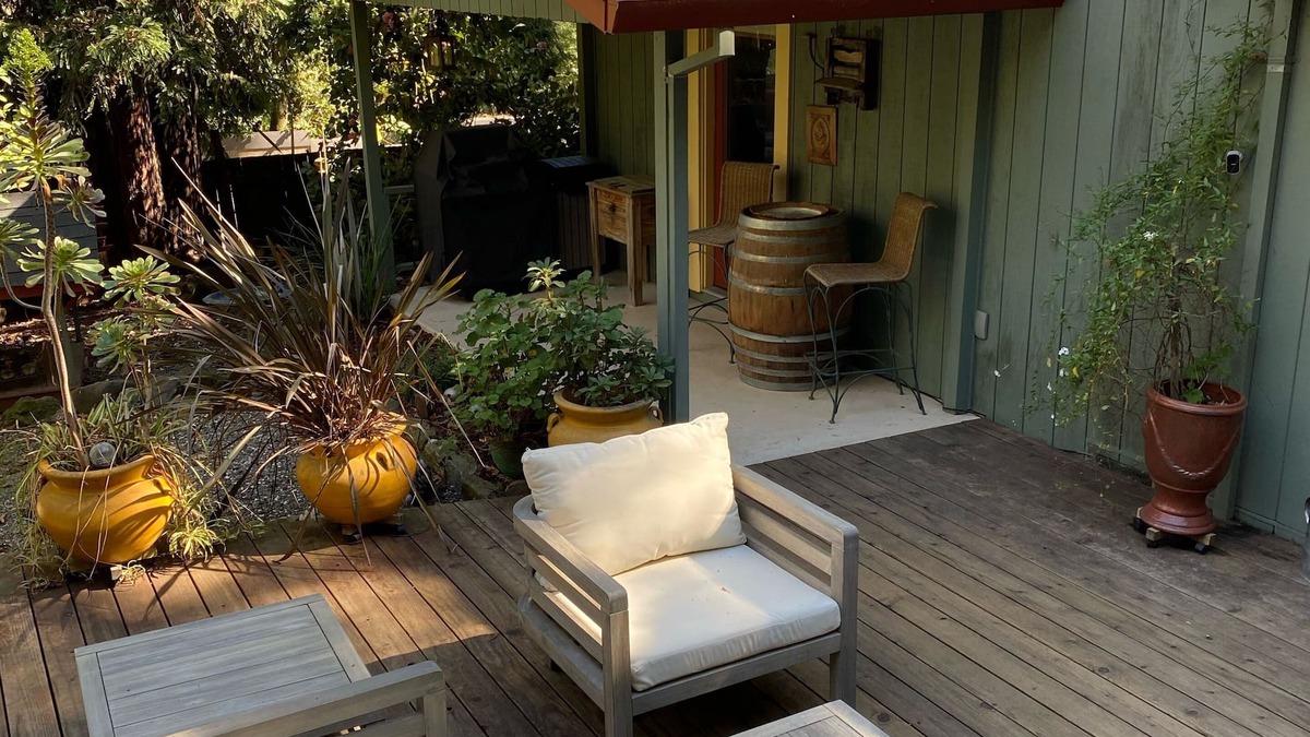 Healdsburg Cottage | Enjoy a Slice Of Country-Two miles to Downtown Healdsburg
