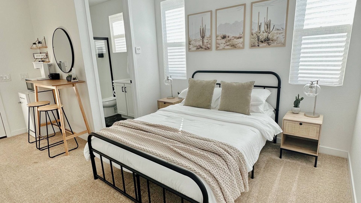 San Tan Valley House | Enjoy a wonderful experience at this centrally-located private casita