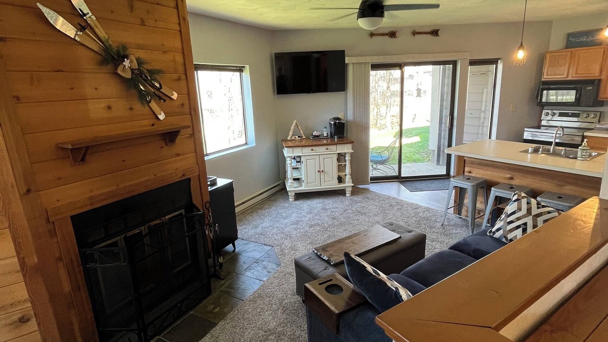 Jefferson Township Condo | Enjoy all the Laurel Higlands has to offer! Skiing, hiking, biking…
