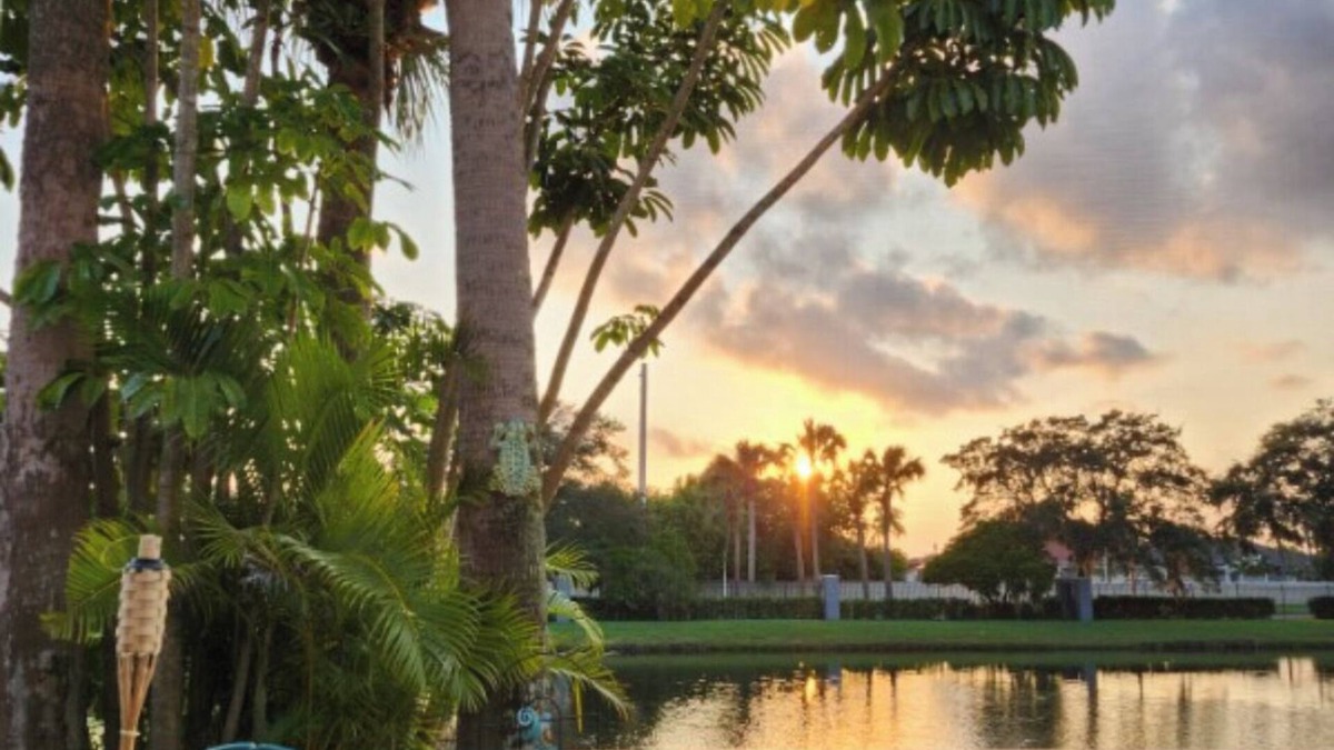 Sabal Harbour House | Enjoy Coastal Townhome w/sunset views! Near The Gulf’s most popular beaches!