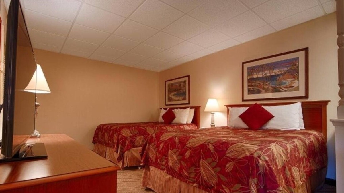Moorings Hotel | Enjoy Garden Views in a Clean, Spacious Room at Naple
