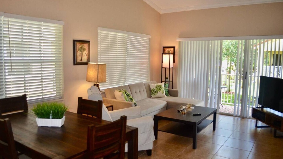 Mission Bay Apartment | Enjoy our 2 bedroom, 2 bath top floor apartment in West Boca Raton