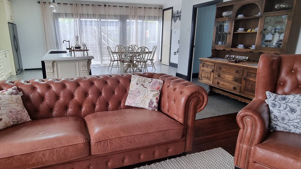 Albany House | Enjoy our Wee Gem, she is over 120 years young and has been loving restored.