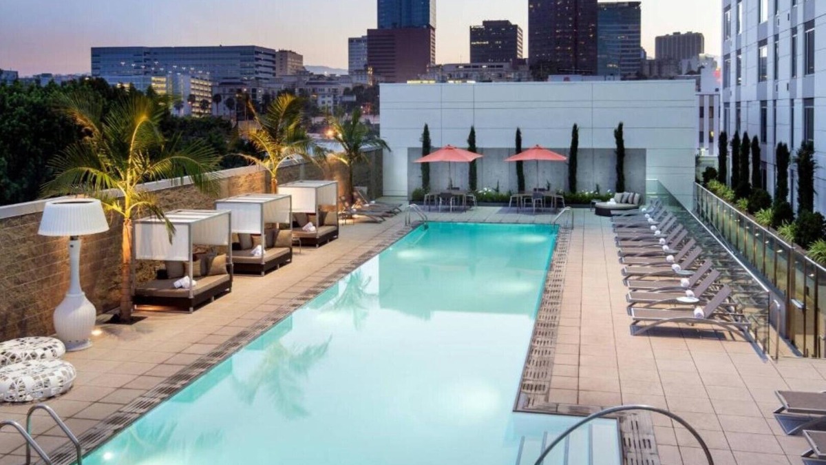 Downtown Los Angeles House | ENJOY RENOVATED SUITES AT OUR DOWNTOWN L.A. LIVE HOTEL