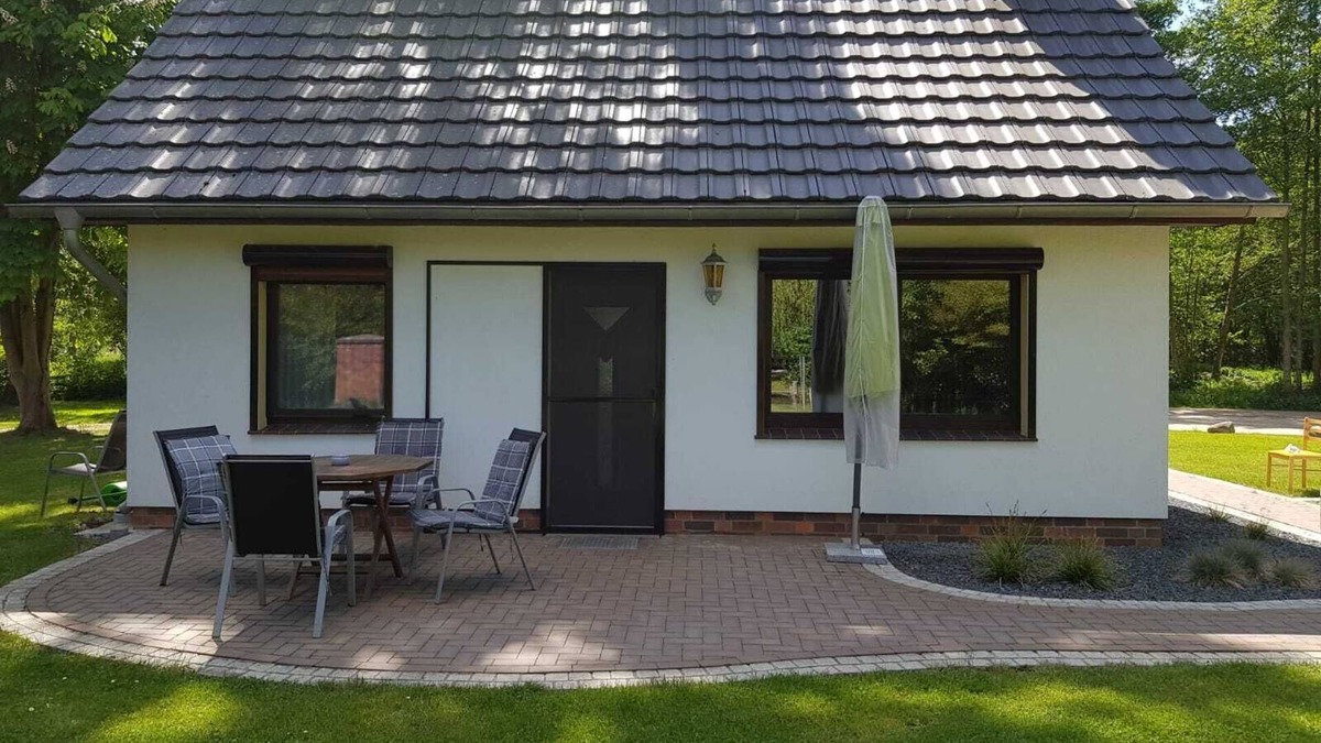 Leipe Cottage | Enjoy silence in the house Stork's Nest right on the water
