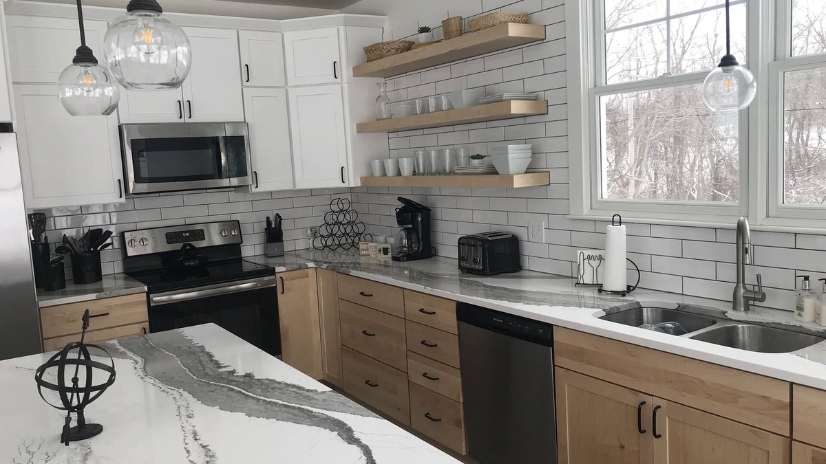Ludington House | Enjoy spectacular sunsets from high bluff on Lake Michigan!
