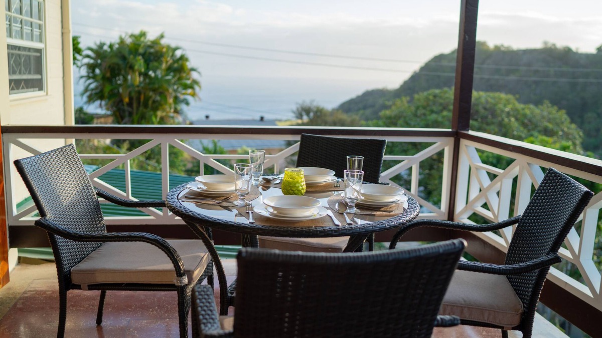 Kingstown House | ☼ Enjoy Sunset @ Tropical Lookout