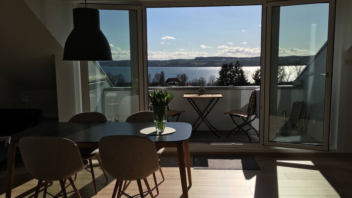 Ueberlingen Apartment | Enjoy the beautiful lake view! Bright and modern 60 m2 apartment