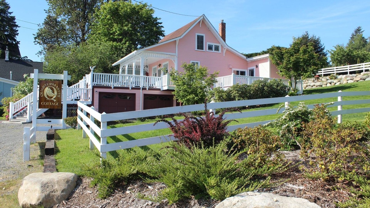 Vashon Island Cottage | Enjoy The Best Of Vashon From The Deck Of The Quartermaster Cottage