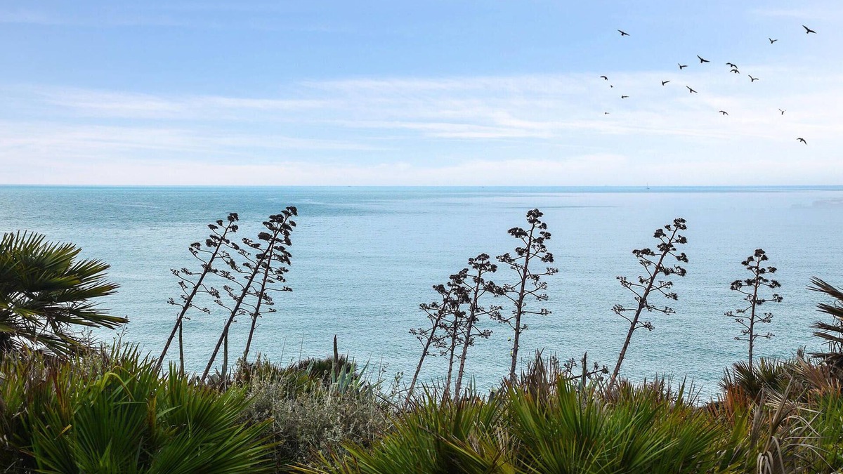 Roseto Capo Spulico House | Enjoy the coastal region of Roseto Capo Spulico in this practical vacation home.