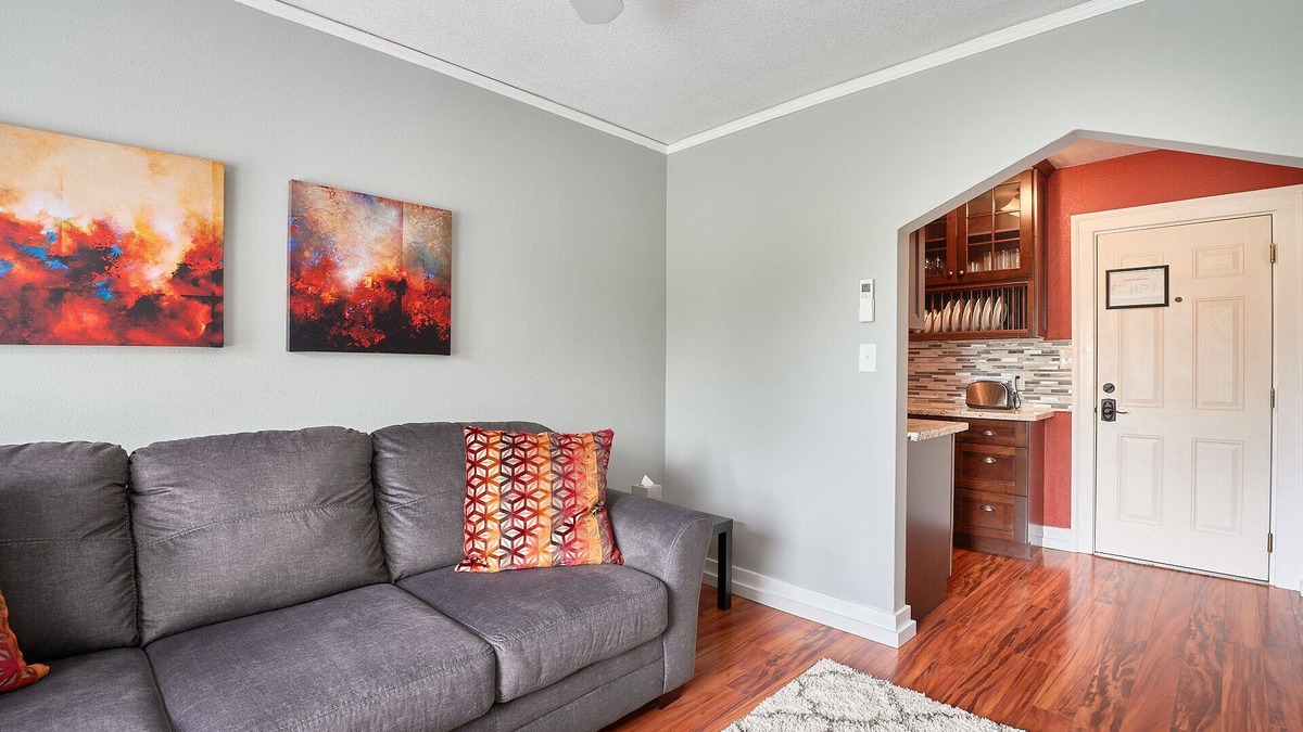 Newberg Apartment | Enjoy the downtown vibe at the Yamhill Flats: Suite 3