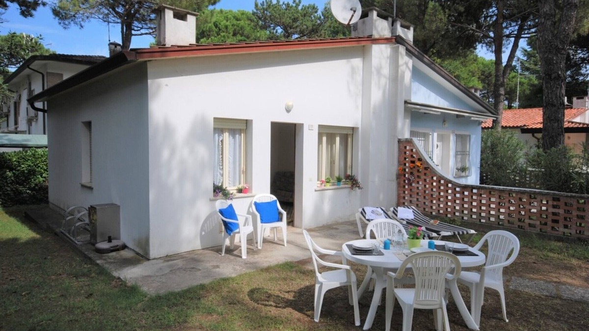 Lignano Pineta Villa | Enjoy the garden of our cozy flat