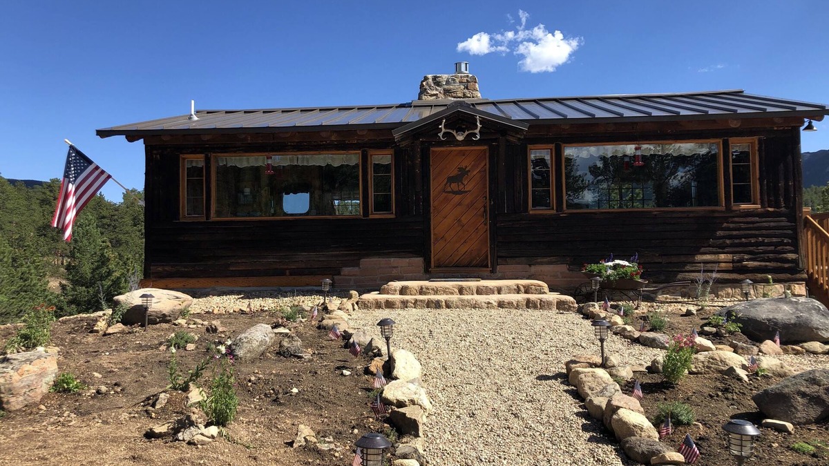Allenspark Cabin | Enjoy the Rockies-hike, fish, relax with great views. Pet friendly