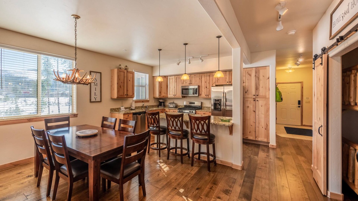 Winter Park Condo | Enjoy the vibe of the village of Winter Park- steps from 3BR ultra-clean condo!