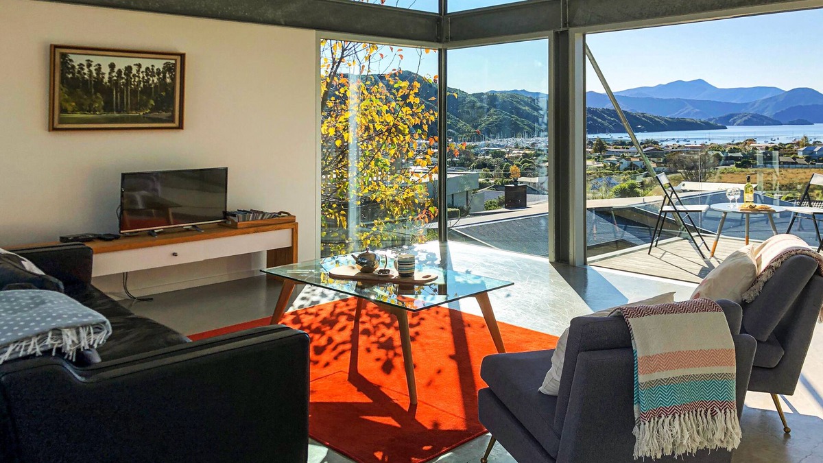 Waikawa Bay House | Enjoy the view